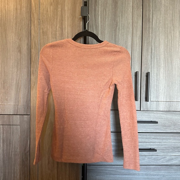 JLUXLABEL Ribbed Long-sleeve Top - Picture 2 of 4